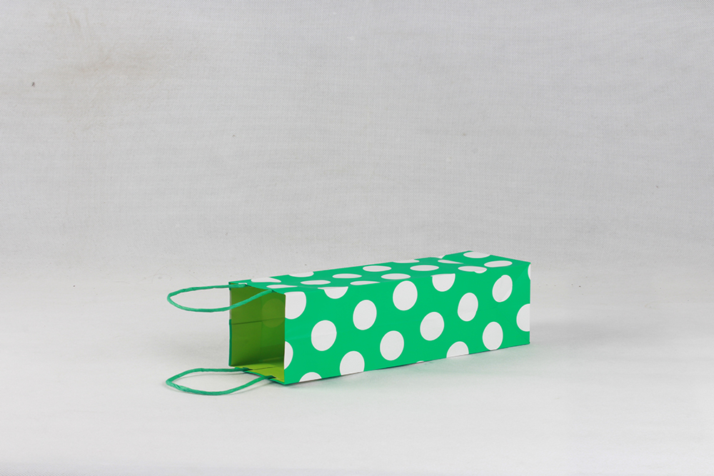 綠色圓點時尚禮品牛皮紙袋定制 綠色圓點時尚禮品牛皮紙袋定制