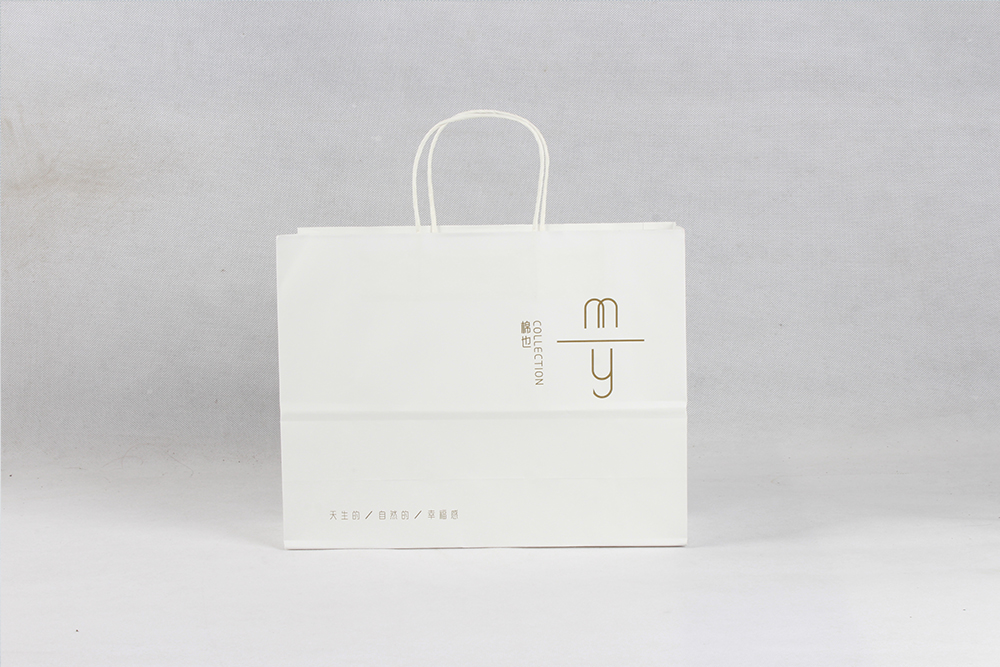 棉也簡(jiǎn)約服裝牛皮紙袋定制 棉也簡(jiǎn)約服裝牛皮紙袋定制