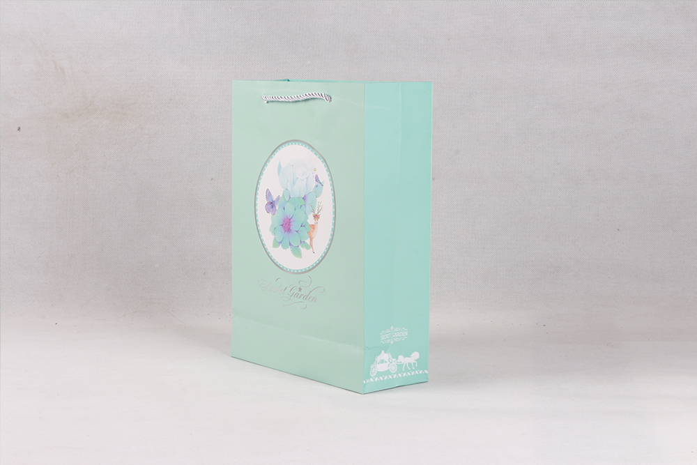 綠色唯美白卡紙袋 綠色唯美白卡紙袋