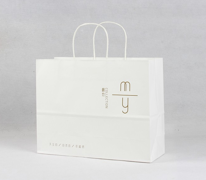 服裝紙袋的第2道關(guān)卡可以決定紙袋廠家的水平 服裝紙袋的第2道關(guān)卡可以決定紙袋廠家的水平